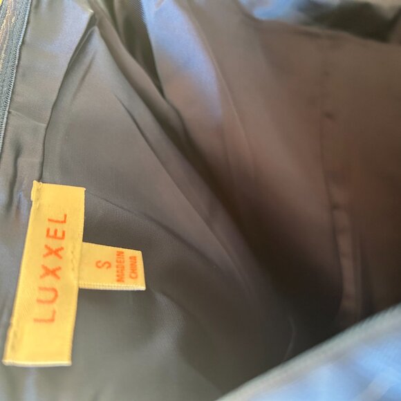 NWT Blue satin material formal off the shoulder mini dress - Picture 8 of 8